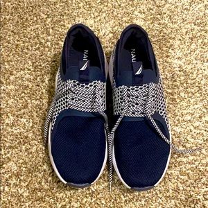 Nautica tennis shoes